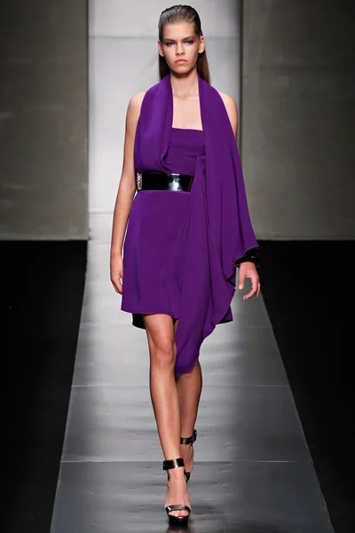 Look 14